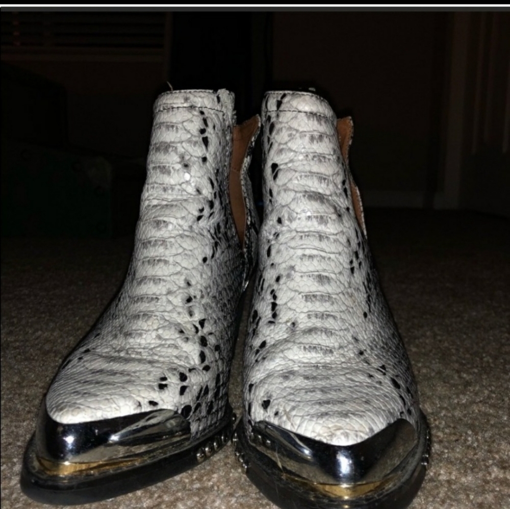 Jeffrey Campbell snake print